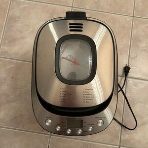 Crownful bread maker machine